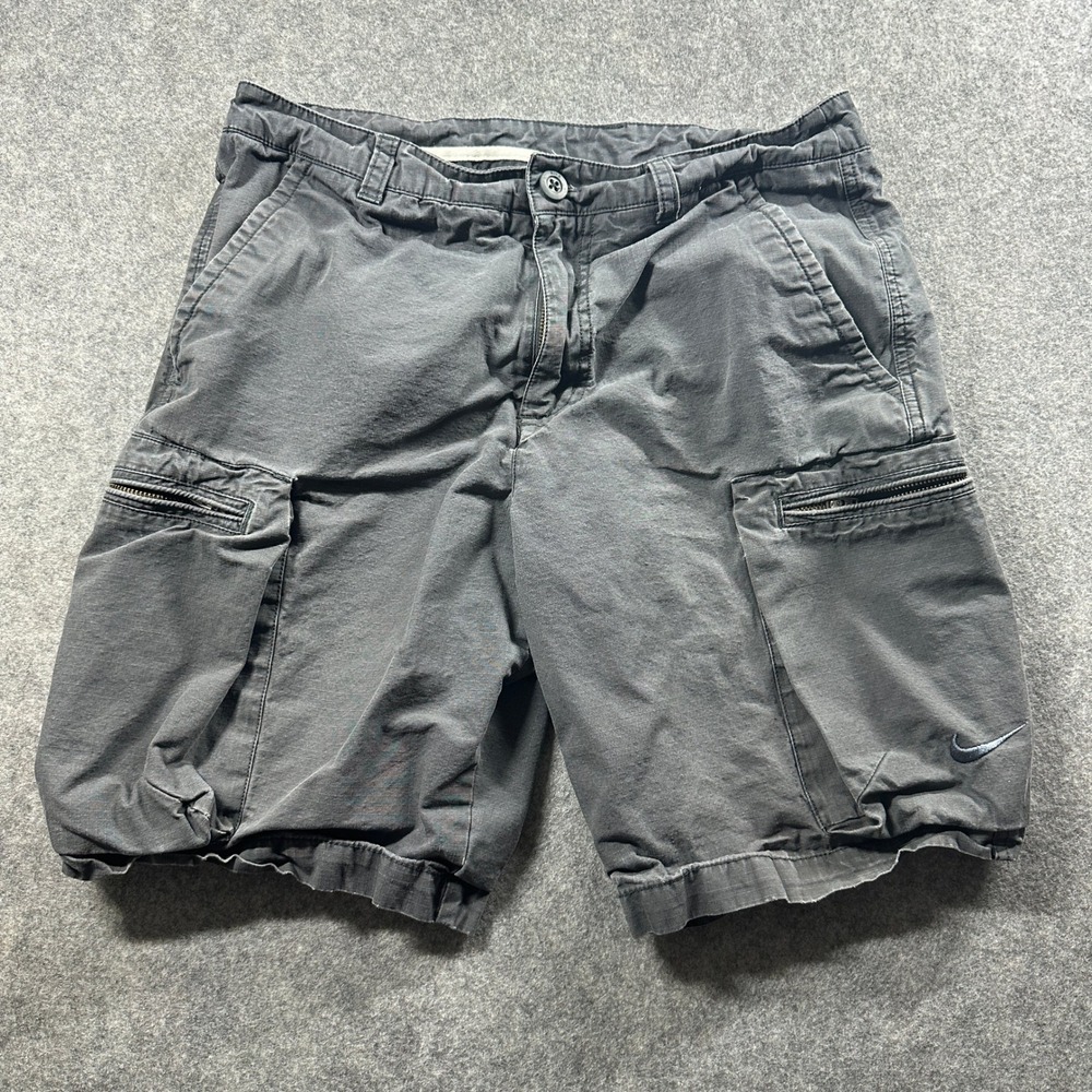 Nike Cargo Shorts Mens 30 Gray Ripstop Zip Pocket Embroidered Swoosh Utility